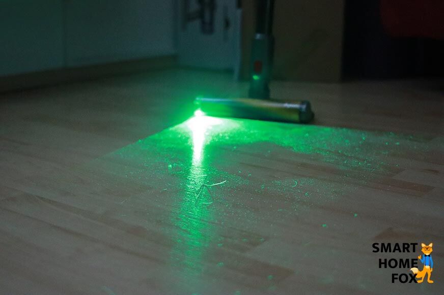 Der Laser der Fluffy im Hellen